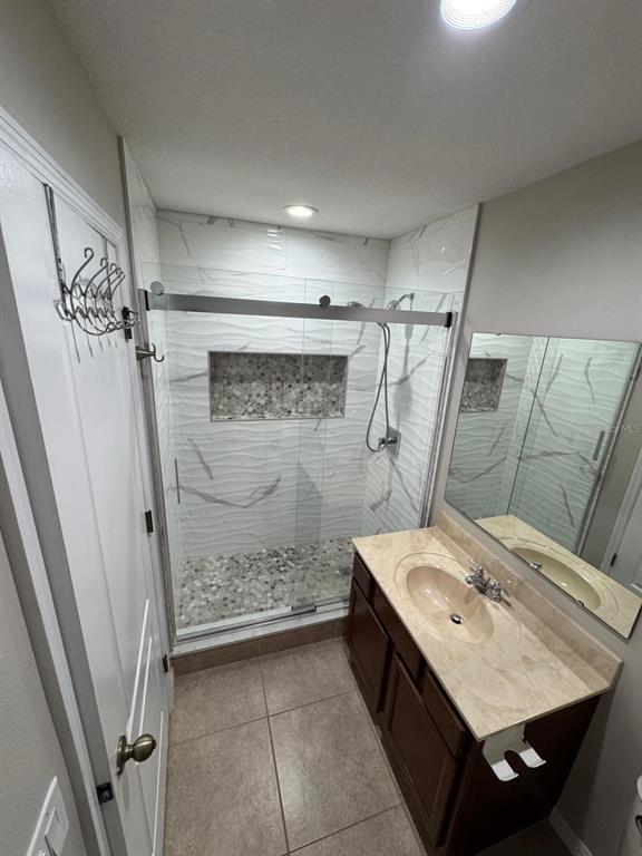 Building Photo - 2091 Bent Grass Ave