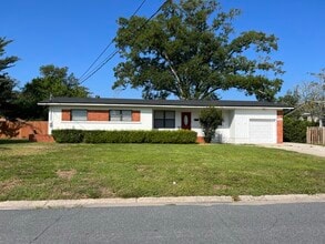 Building Photo - 1348 Lamanto Ave E
