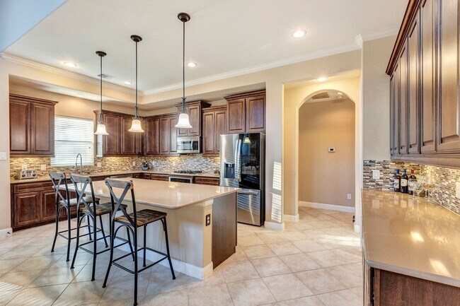 Building Photo - 18418 Hounds Lake Dr