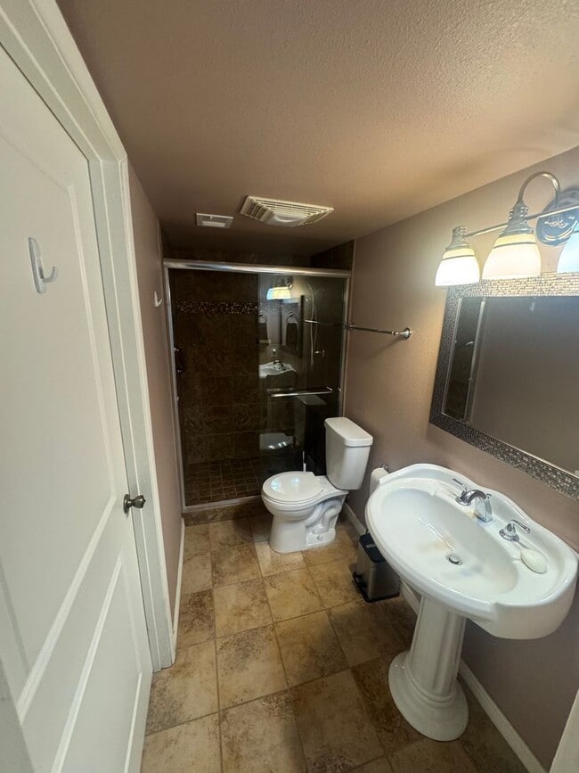 Building Photo - McMillan Mesa Home | Mt. Elden Views | Bac...