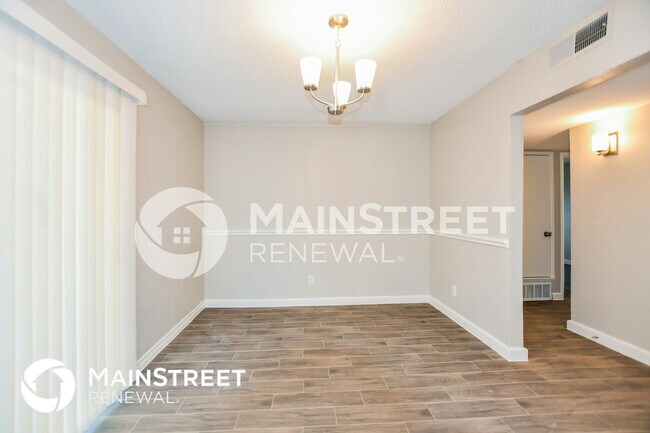 Building Photo - 926 Wateka Way