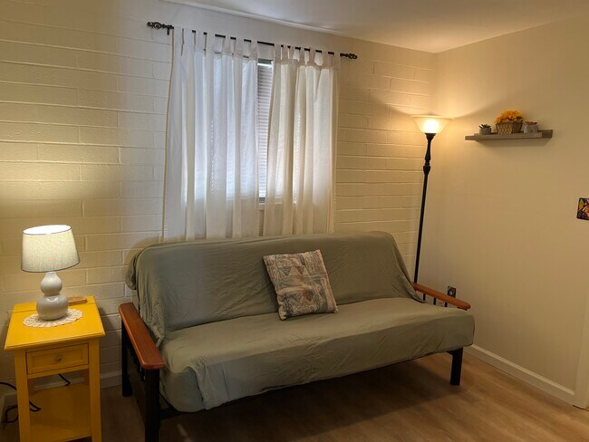 Building Photo - 393 S Paseo Madera