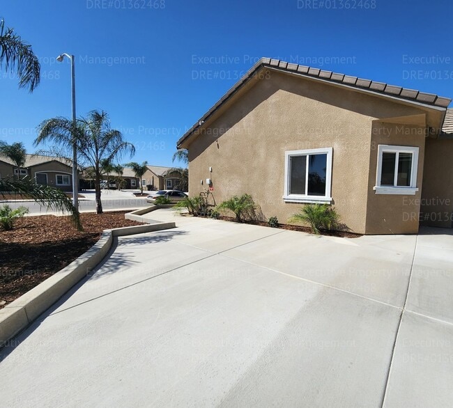 Building Photo - 8512 Grandy St