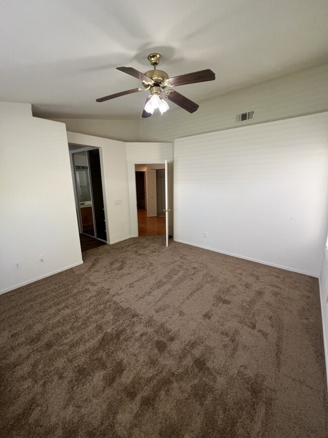 Building Photo - 39486 Tangletree Way