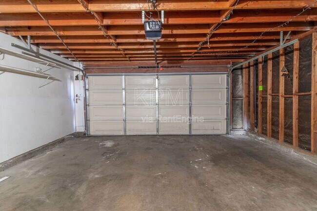 Building Photo - 5528 Sandpiper Ct