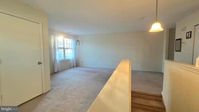 Building Photo - 853 E Fishers Creek Rd