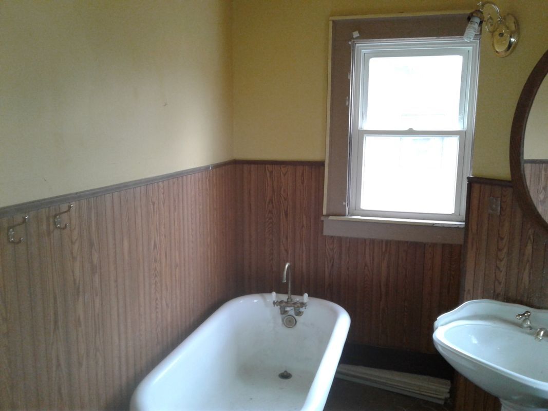 Building Photo - 2065 S 5th St