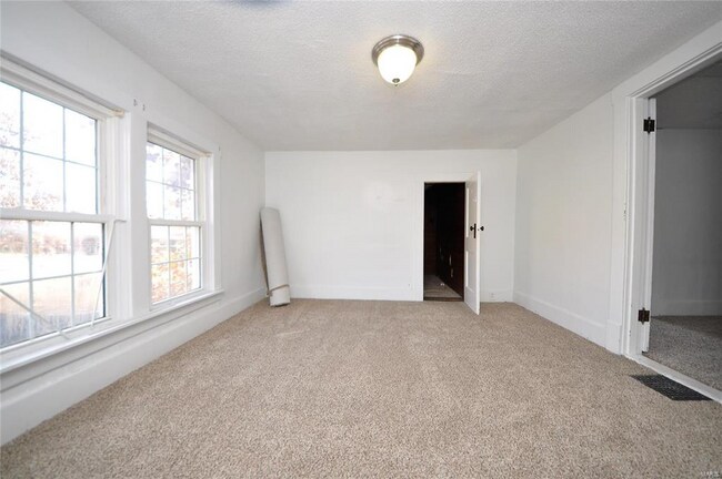Building Photo - 3851 Fee Fee Rd