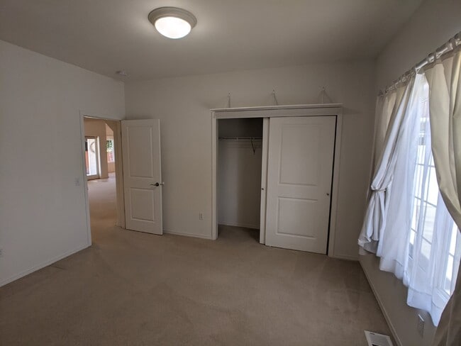 Building Photo - 3 bed 2 bath in Sequim