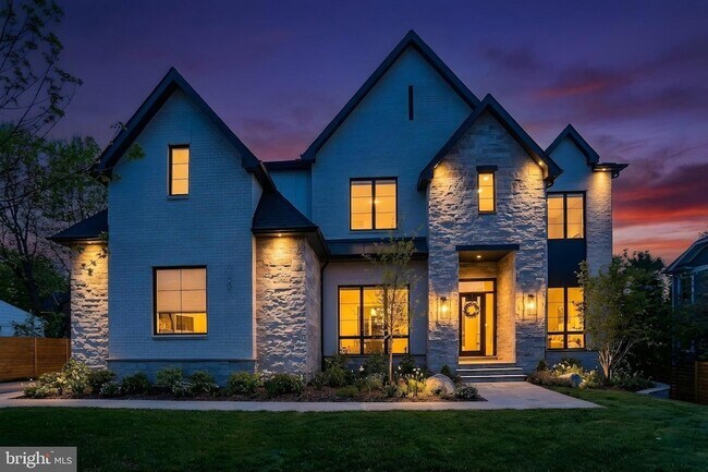 Building Photo - 1100 Balls Hill Rd