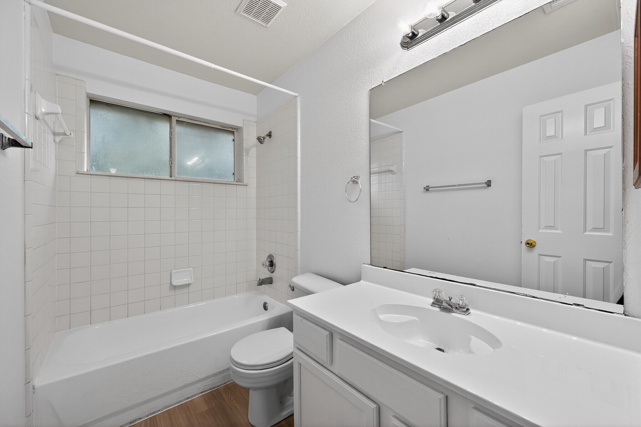 Building Photo - 2125 Elm Falls Pl