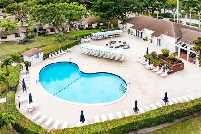 Building Photo - 14623 Bonaire Blvd