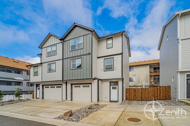 Primary Photo - 14422 NE 22nd Ave