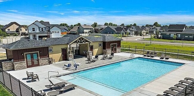 Building Photo - Brand new 3 bed 2.5 bath townhome in Stars...