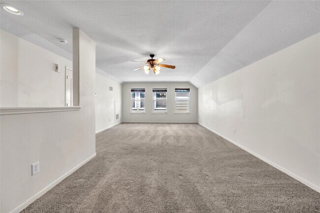 Building Photo - Spacious 3-Story Heights Rental Near 610 & 19th St