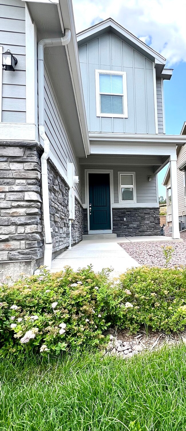 Primary Photo - 5744 Heathland Terrace