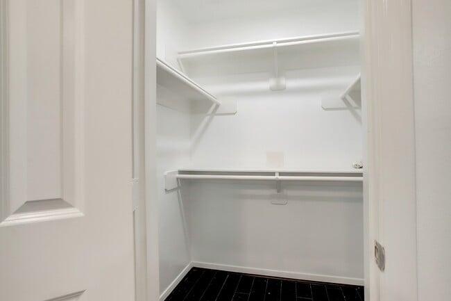 Building Photo - 1510 Rosalie St