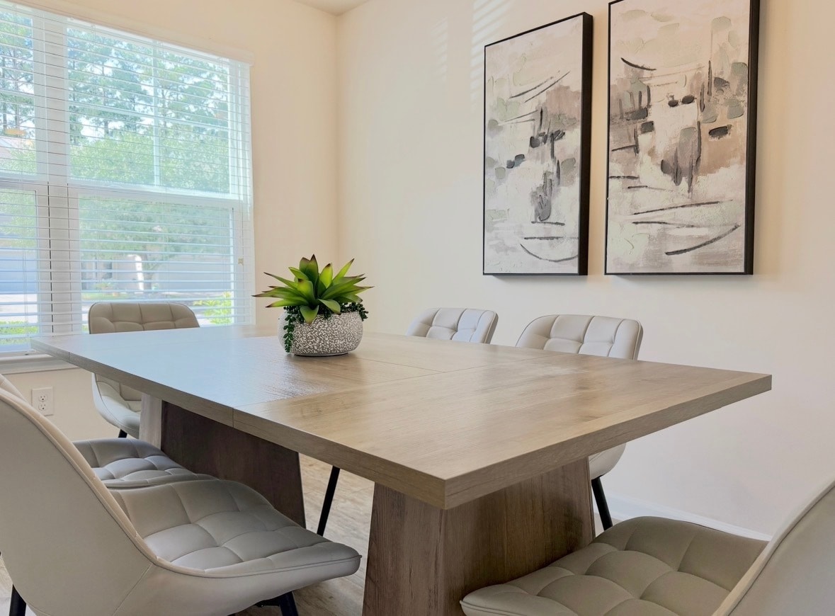 Building Photo - 1109 Fairway Ln
