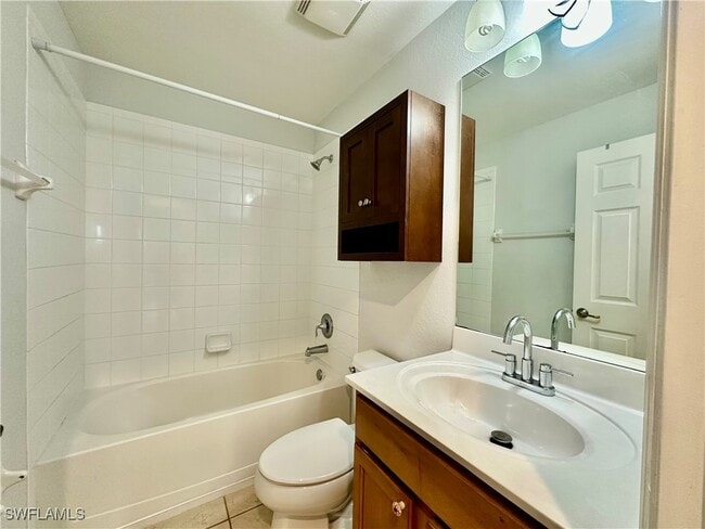 Building Photo - 9077 Gervais Cir