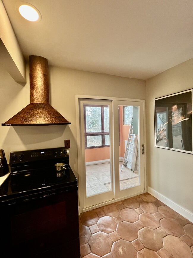 Building Photo - 2919 Harvey St