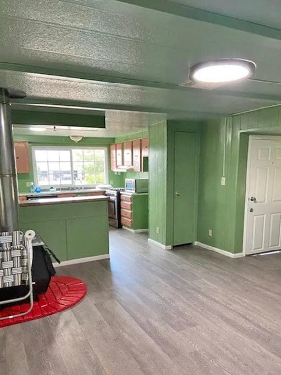 Building Photo - 9857 Avenal St