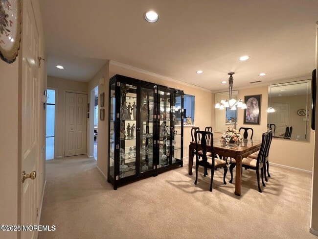 Building Photo - 92 Winthrop Rd