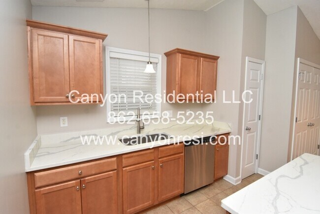 Building Photo - 1513 Stonewood Dr