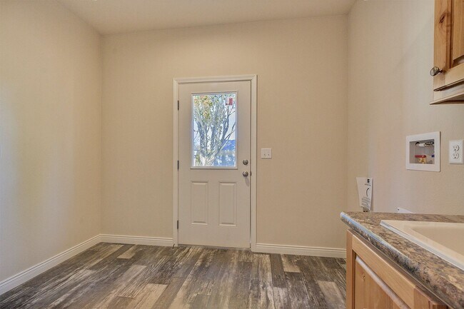 Building Photo - New Single Level Home situated on an active Hazelnut Orchard