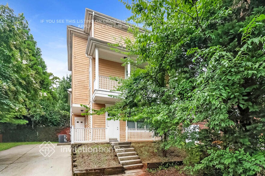 Building Photo - 415 S Summit Ave