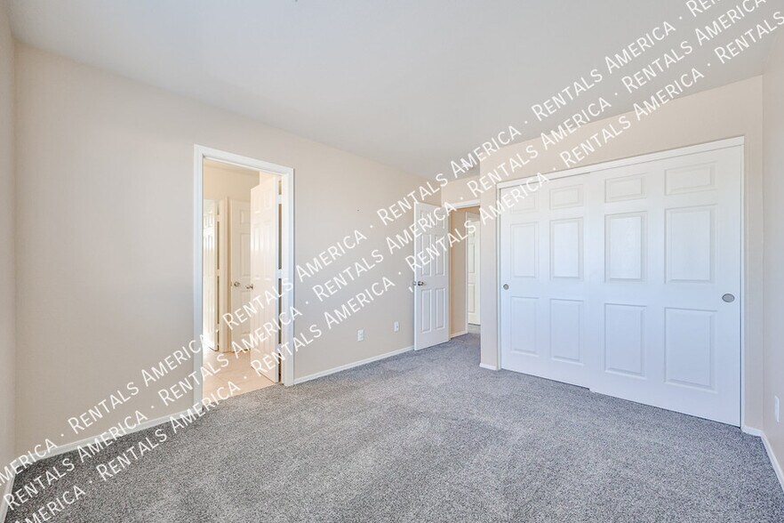Building Photo - 16176 W Statler St