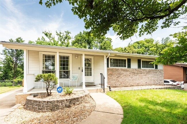 Primary Photo - 10411 Antrim Dr