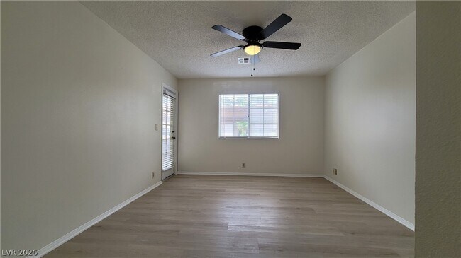 Building Photo - 1375 E Hacienda Ave