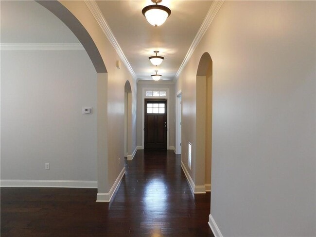 Building Photo - 330 La Perla Dr