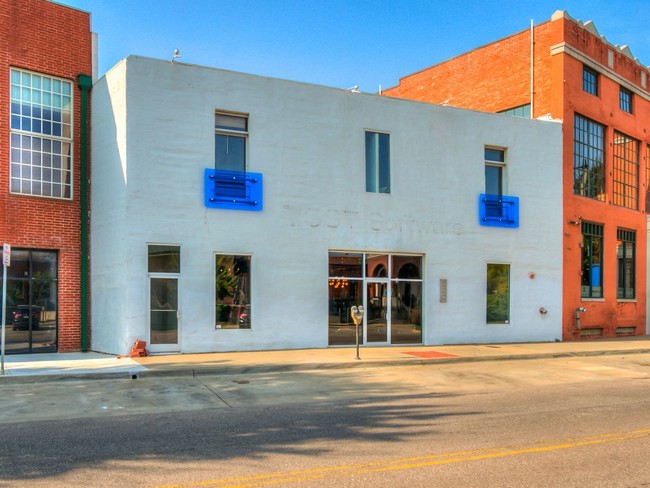 Building Photo - 222 E Main Street - A