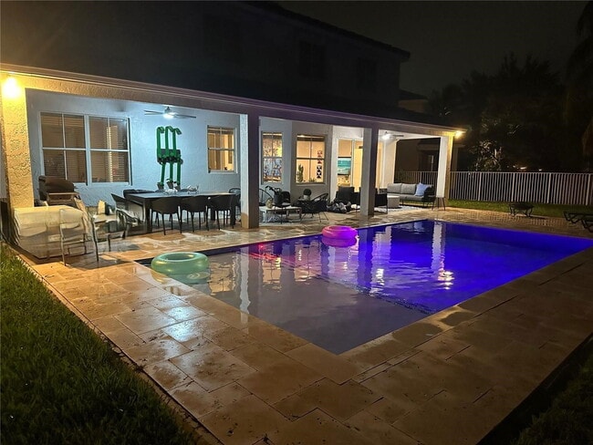 Building Photo - 1063 Sunflower Cir