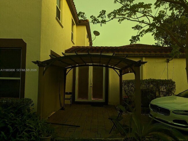 Building Photo - 9500 SW 171st Ct