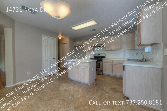Building Photo - 14721 Noya Dr