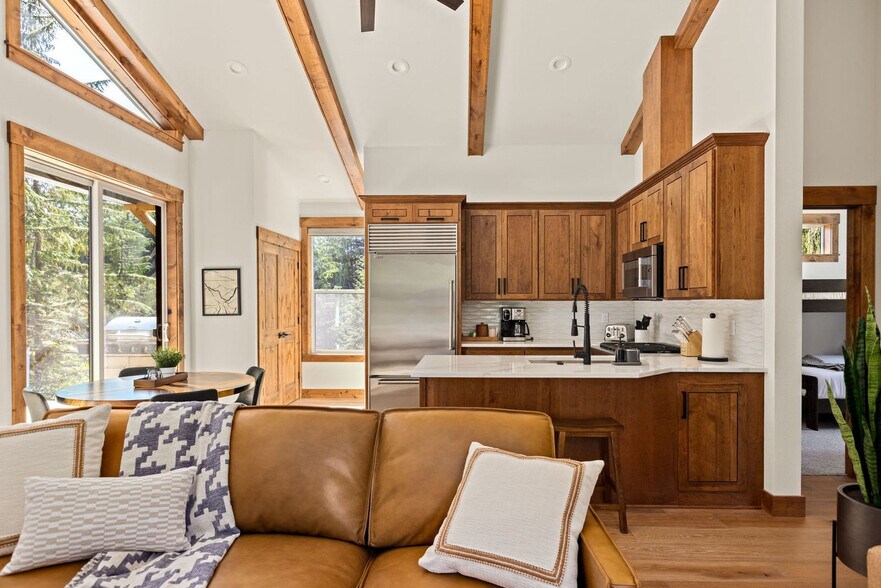 Building Photo - 89192 US-26