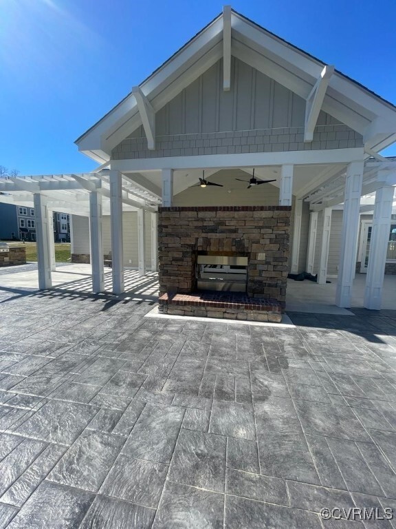 Building Photo - 580 Rivanna Hl Rd