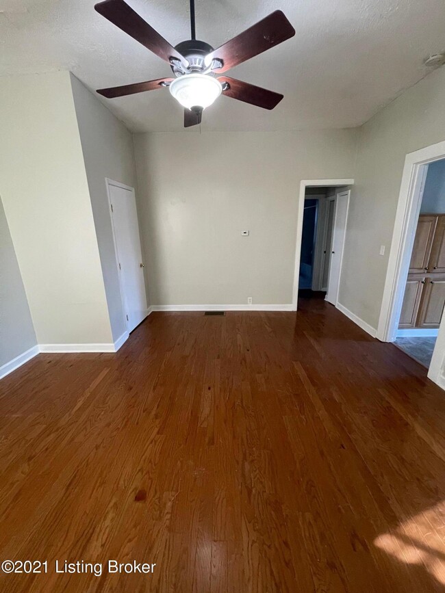 Building Photo - 123 N Keats Ave