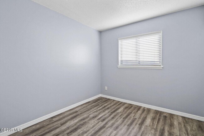 Building Photo - 10222 Dunbarton Dr