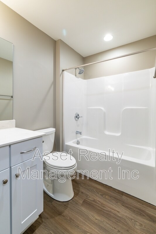 Building Photo - 112 Bennett Ln