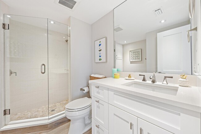 Building Photo - 100 S Beach Rd