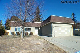 Building Photo - 6601 Lindbrook Way