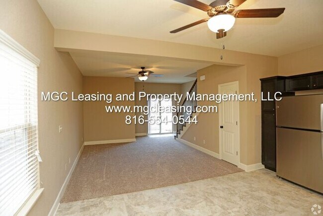 Building Photo - Discover The Possibilies of Eagle Creek Townhomes!