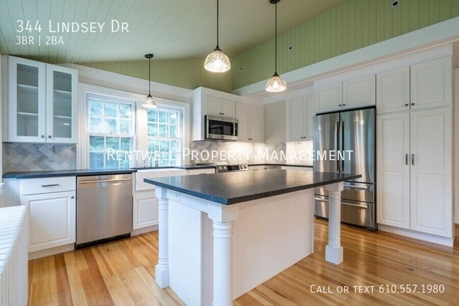 Building Photo - 344 Lindsey Dr