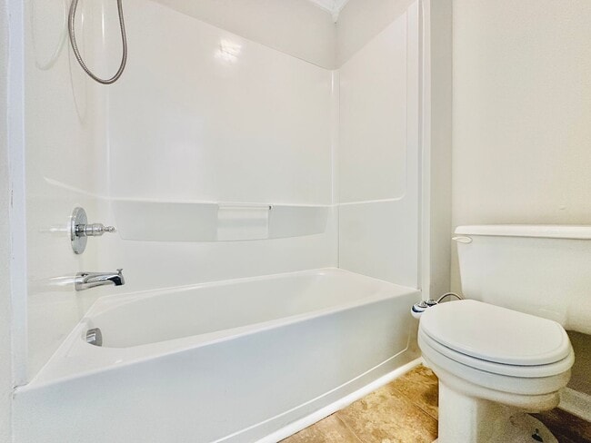 Building Photo - Updated Single-Level 3BD Home in Durham | Large Deck & Patio | Minutes to Duke & I-85