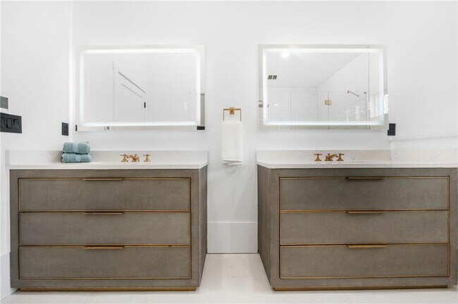 Building Photo - 507 Karen Ln