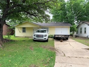Building Photo - 712 Juno Ln
