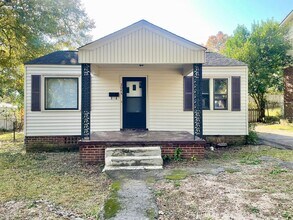 Building Photo - Rosewood